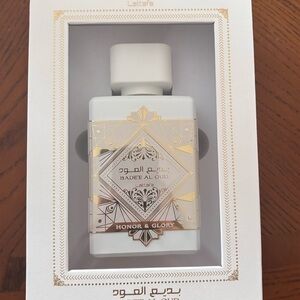 Badee Al Oud Honor & Glory Perfume -Lattafa 100ml